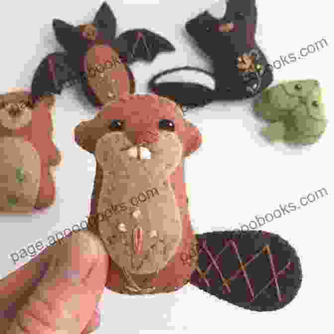 A Collection Of Felted Animal Projects From It S A Small World Felted Friends: Cute And Cuddly Needle Felted Figures From Around The World