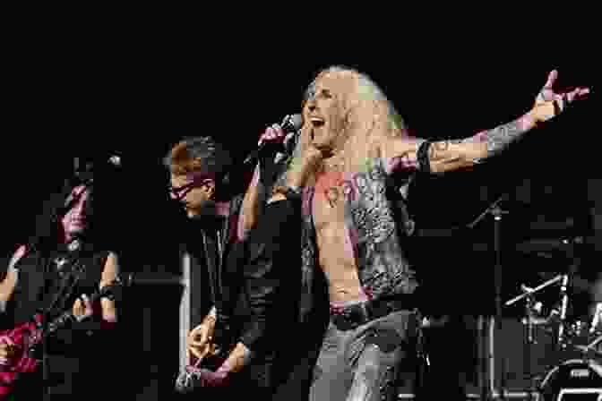 Dee Snider Performing With Twisted Sister Cemetery Gates: Saints And Survivors Of The Heavy Metal Scene