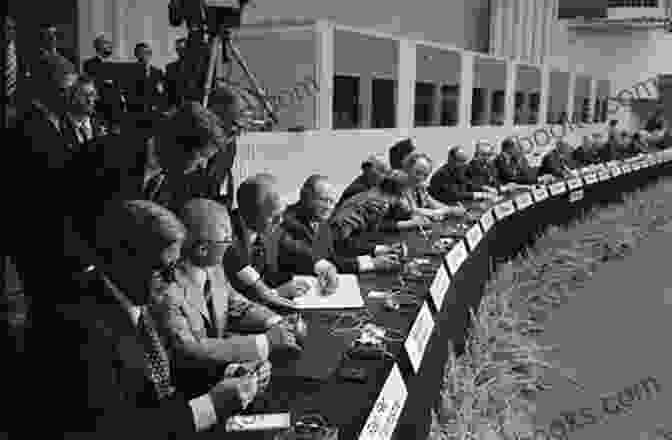 Photo Of The Signatories Of The Helsinki Accords The Final Act: The Helsinki Accords And The Transformation Of The Cold War (America In The World 26)